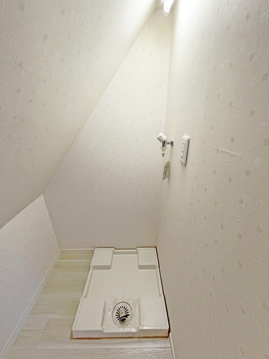 物件内観写真11　(洗濯機置場)