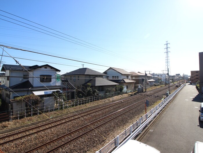 物件内観写真10　(室内からの展望)