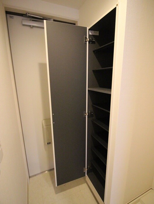 物件内観写真13　(靴箱)