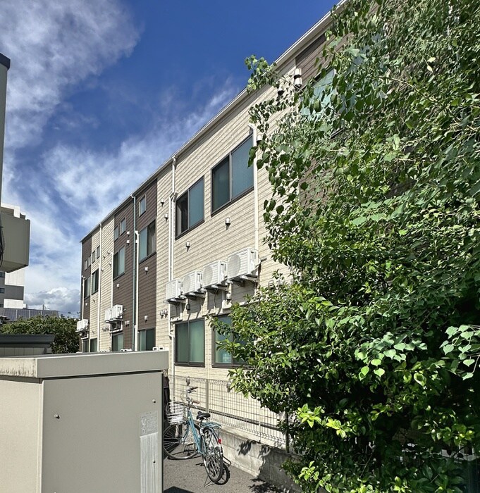 物件外観写真2　(外観写真)