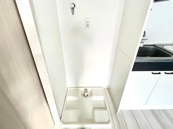 物件内観写真16　(洗濯機置場)