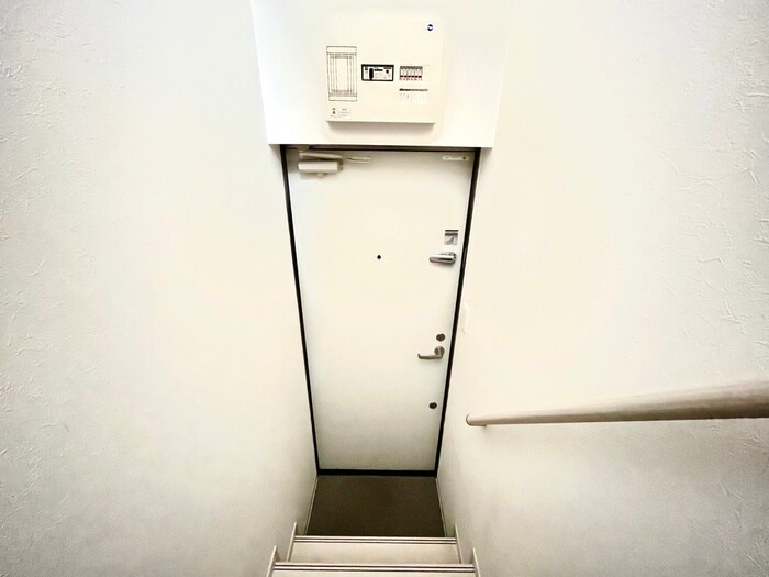 物件内観写真17　(玄関)
