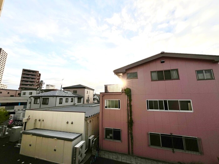 物件内観写真19　(室内からの展望)