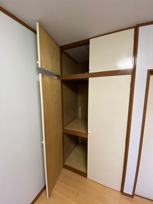 物件内観写真15　(収納)