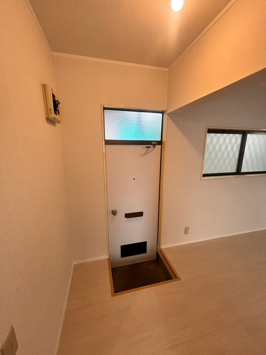 物件内観写真20　(玄関)