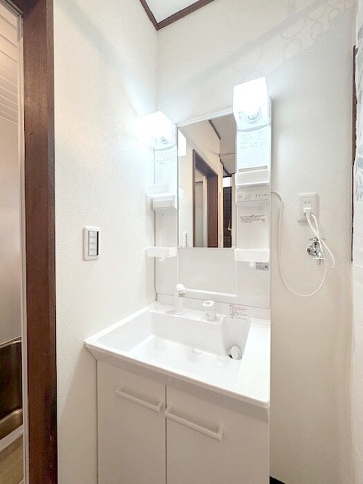 物件内観写真7　(洗面)