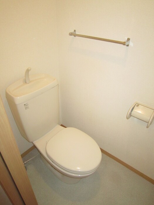 物件内観写真10　(トイレ)