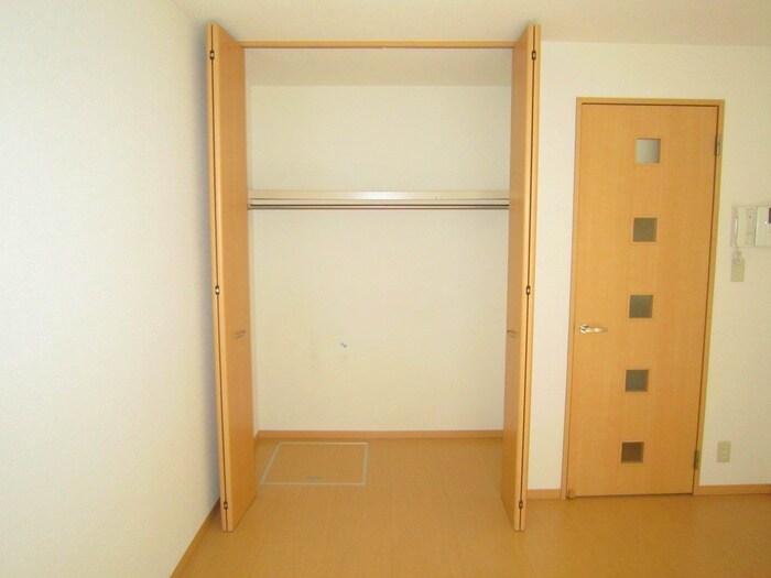 物件内観写真11　(収納)