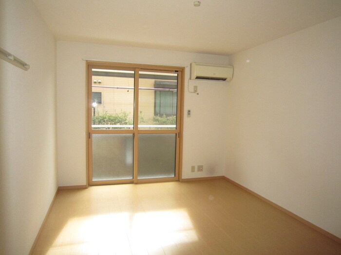 物件内観写真14　(居室)