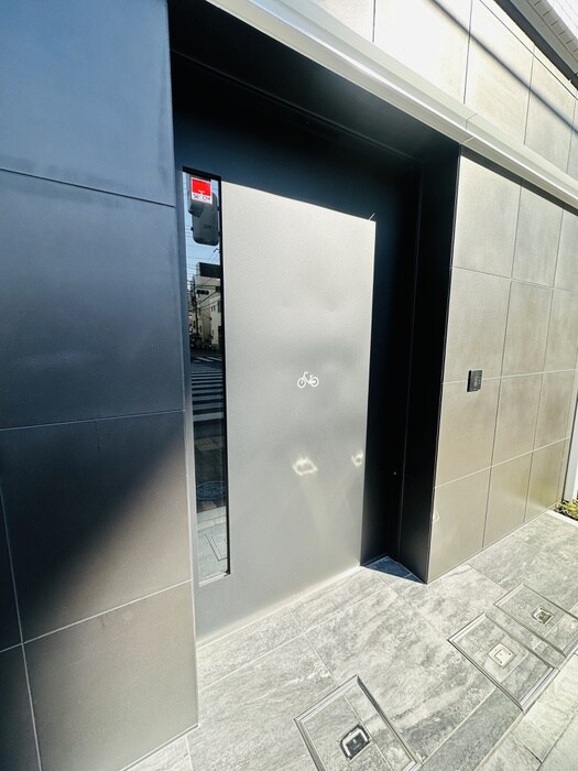 物件外観写真5　(駐輪場)