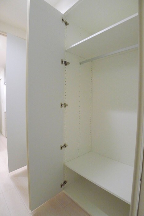 物件内観写真10　(収納)