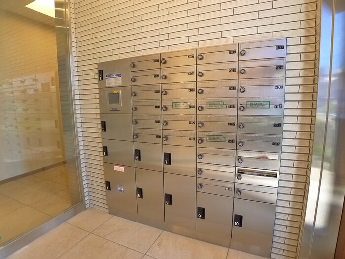 物件外観写真6　(建物設備)