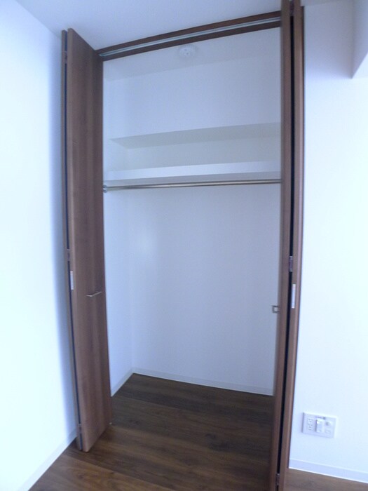 物件内観写真10　(収納)