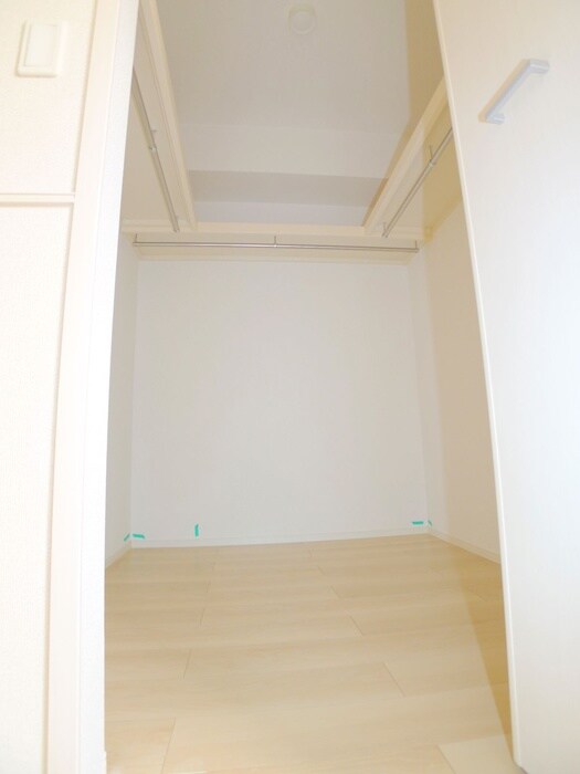 物件内観写真15　(収納)