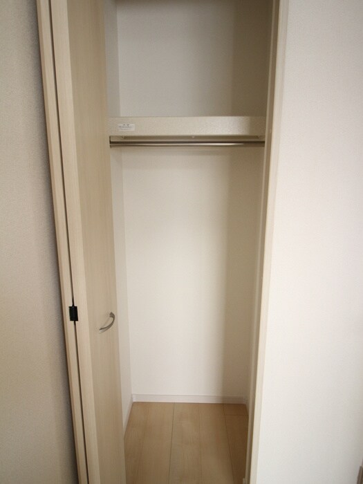 物件内観写真15　(収納)