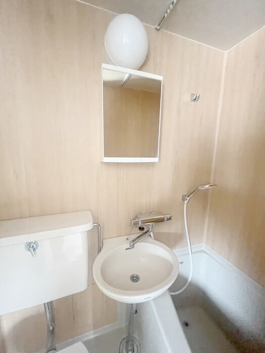 物件内観写真18　(洗面)