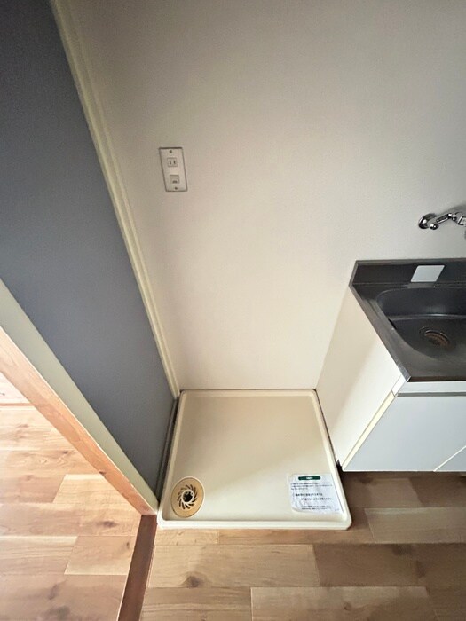 物件内観写真13　(洗濯機置場)