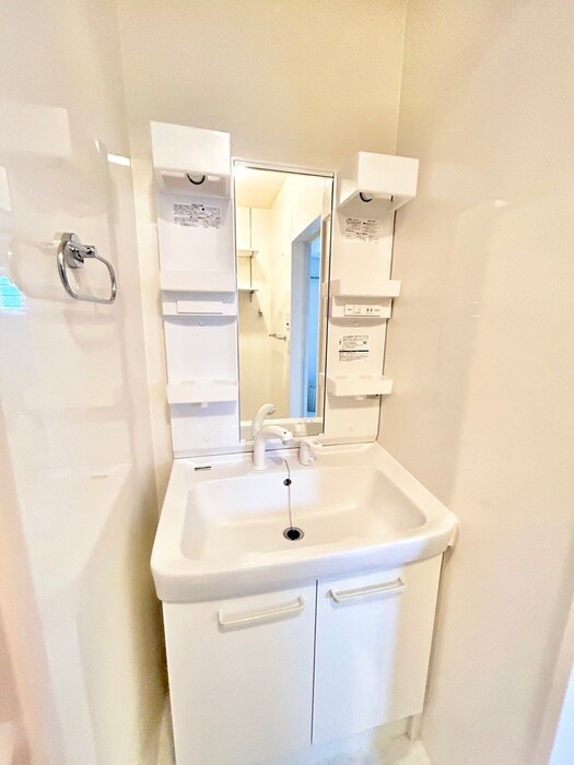 物件内観写真11　(洗面)