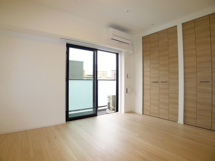 物件内観写真8　(居室)