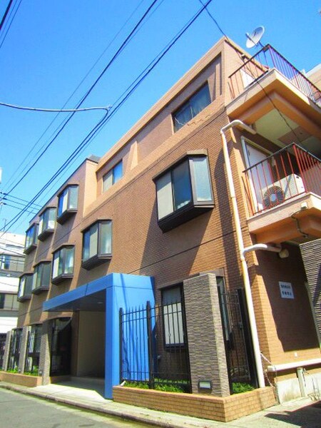 ワコ－三軒茶屋外観写真