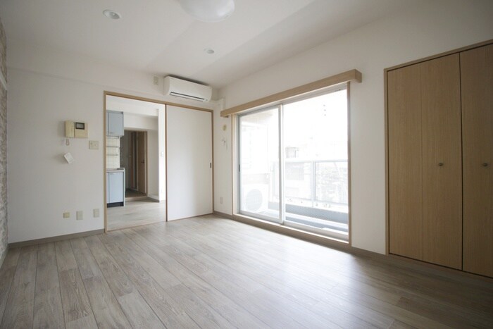 物件内観写真10　(居室)