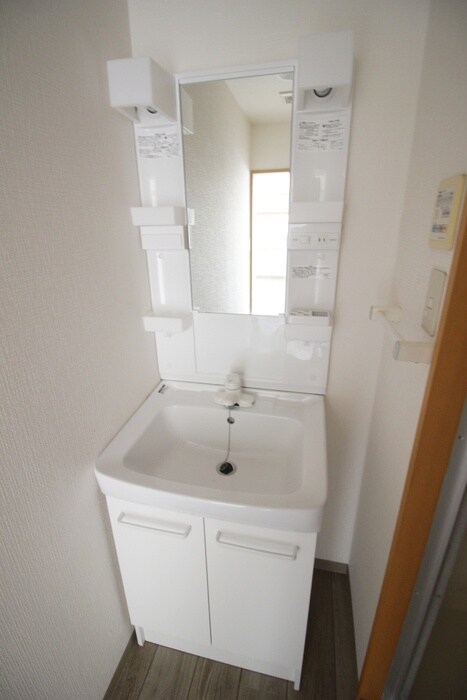 物件内観写真13　(洗面)
