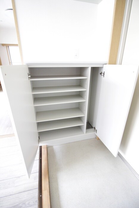 物件内観写真19　(靴箱)