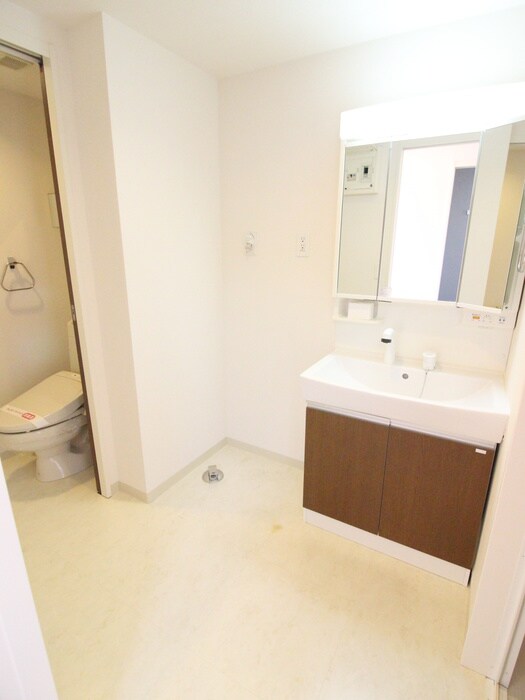 物件内観写真9　(洗面)