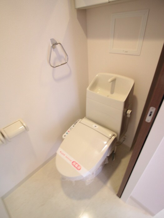 物件内観写真10　(トイレ)