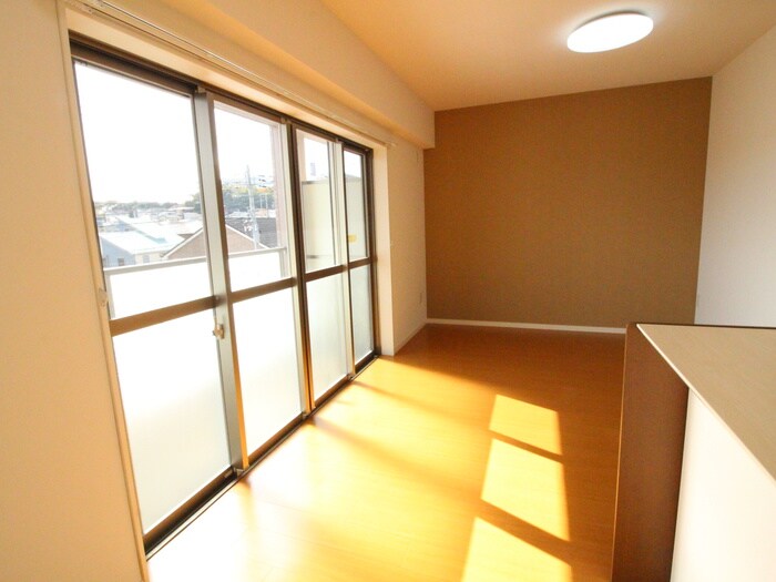 物件内観写真15　(居室)