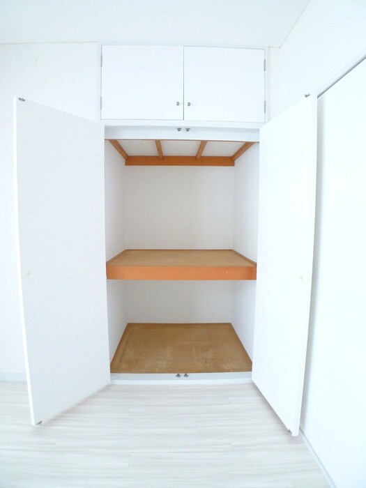 物件内観写真13　(収納)