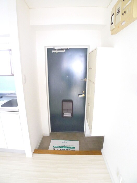 物件内観写真22　(玄関)