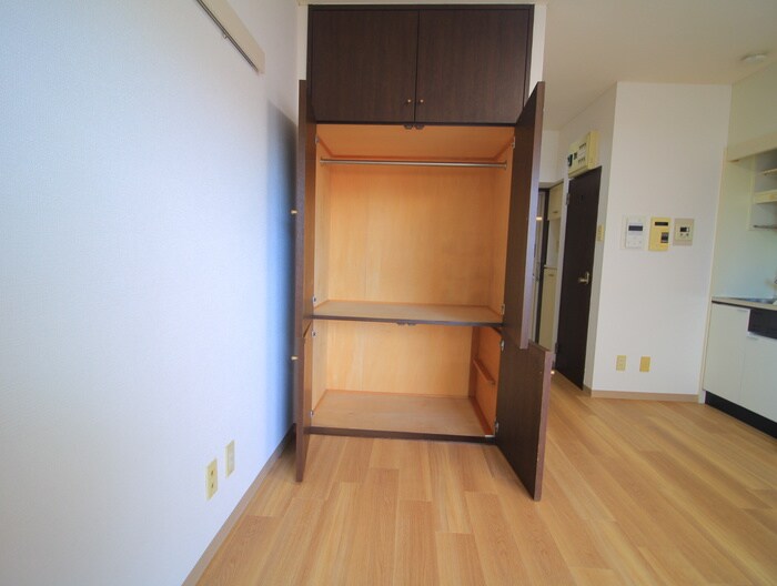 物件内観写真10　(収納)