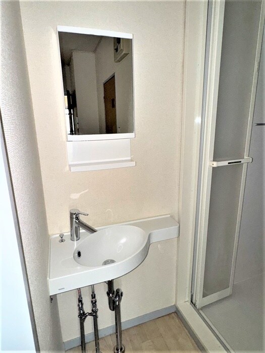 物件内観写真11　(洗面)