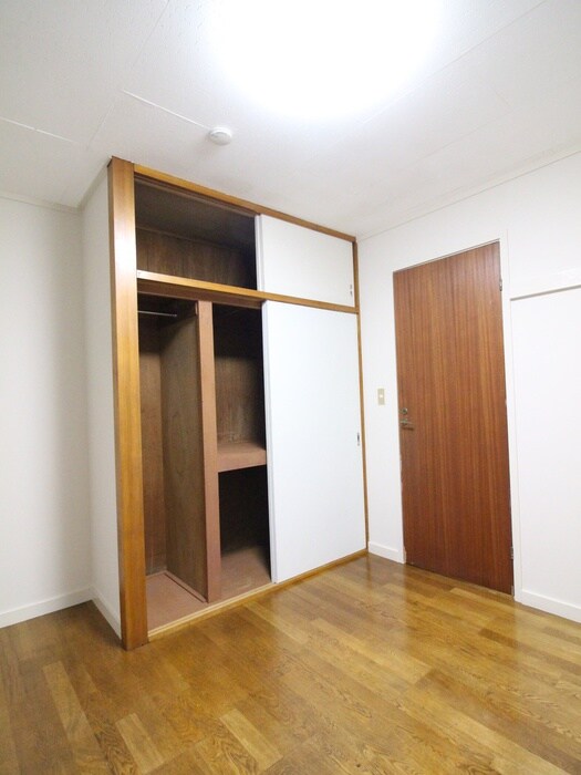 物件内観写真9　(居室)