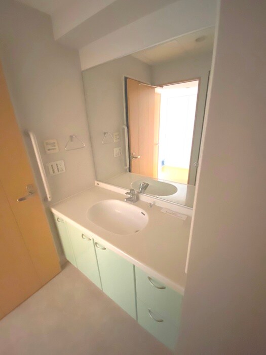 物件内観写真16　(洗面)