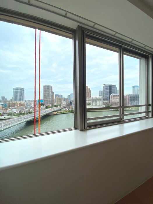 物件内観写真20　(室内からの展望)