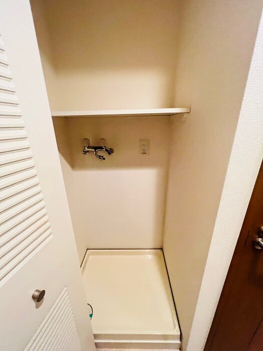 物件内観写真21　(洗濯機置場)