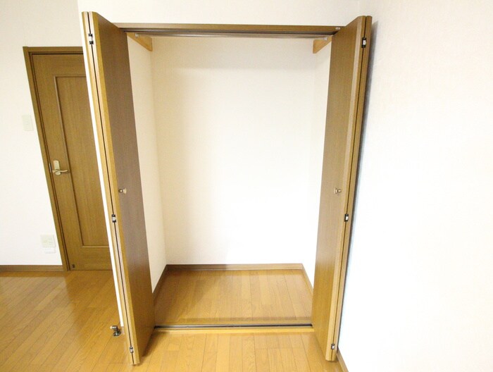 物件内観写真13　(収納)