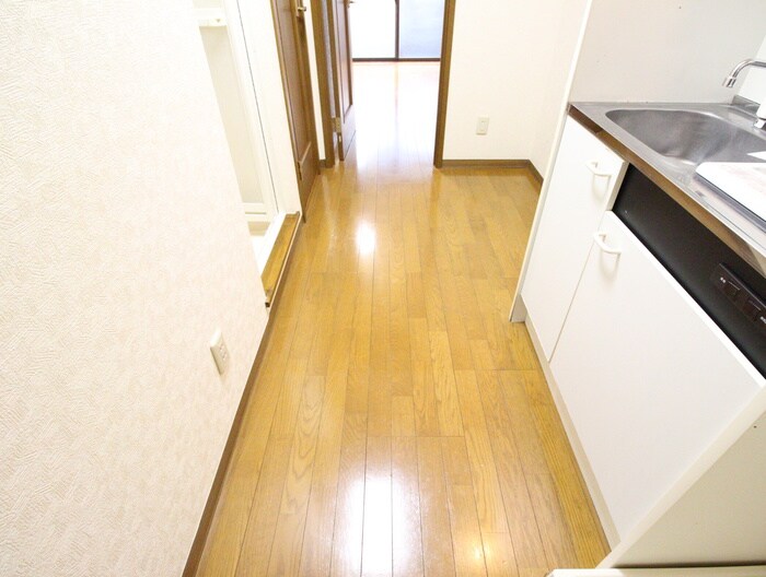 物件内観写真20　(廊下)