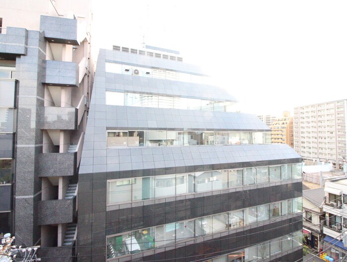 物件内観写真22　(室内からの展望)