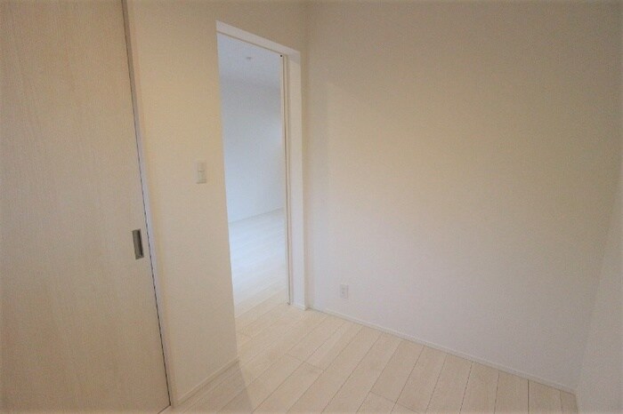 物件内観写真9　(居室)