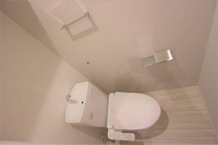 物件内観写真15　(トイレ)