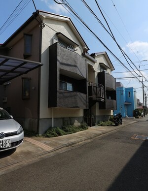 フラット千歳台外観写真