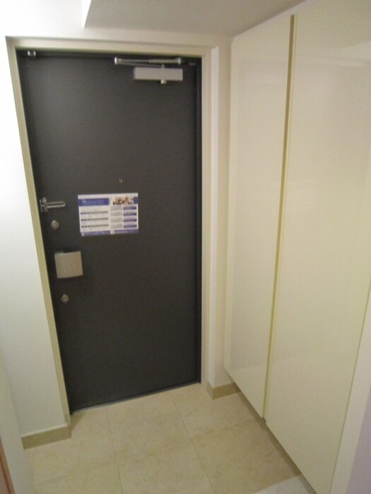 物件内観写真15　(玄関)