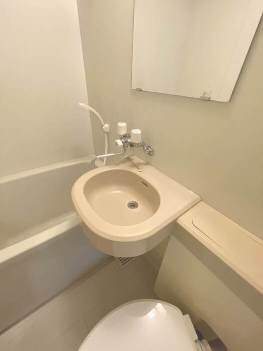 物件内観写真15　(洗面)