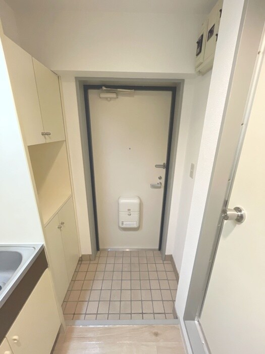 物件内観写真21　(玄関)