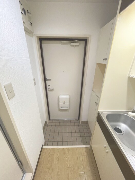 物件内観写真21　(玄関)