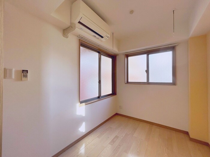 物件内観写真15　(居室)