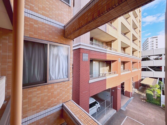 物件内観写真22　(室内からの展望)